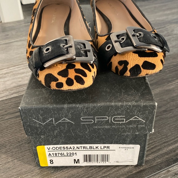 Via Spiga Odessa Calf Leather Leopard Buckle Flats size 8 - Picture 1 of 10